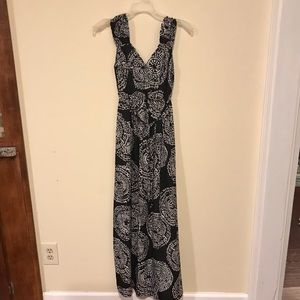 Weavers Black and White Patterned Dress